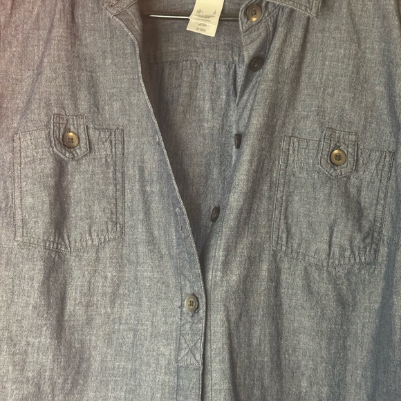 Liz Claiborne Chambray Blue Button-Down Blouse - Picture 11 of 11